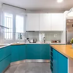 Spacious And Lovely In The Center Of