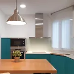 Spacious And Lovely In The Center Of Апартаменти