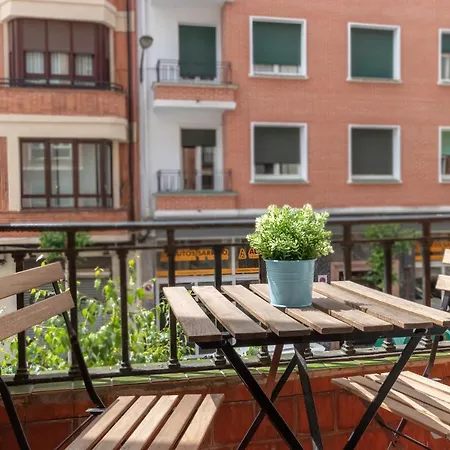 Apartment Spacious And Lovely In The Center Of