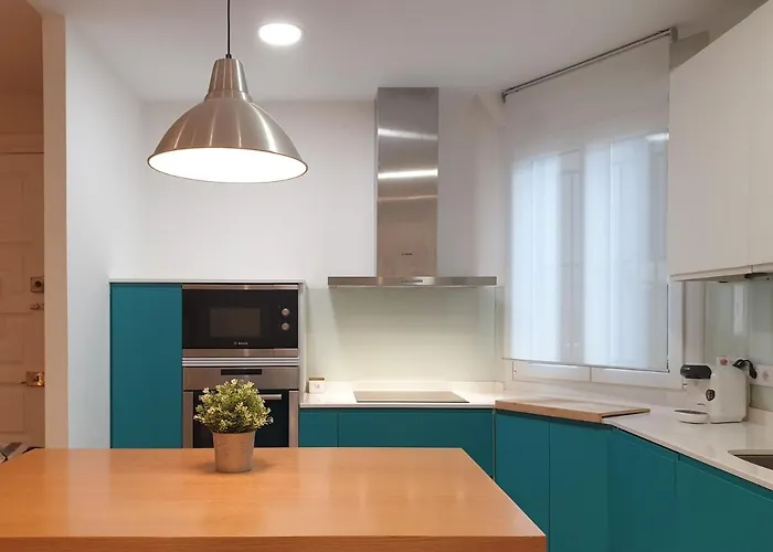 Spacious And Lovely In The Center Of Apartment