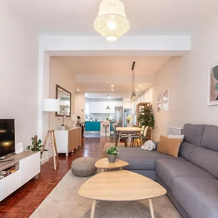 Apartment Spacious And Lovely In The Center Of *