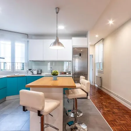 Spacious And Lovely In The Center Of Більбао